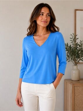 LBH Womens V-Neck 3/4 Sleeve Top Baby Blue Tactel Nylon Spandex Size XXL Stretch
